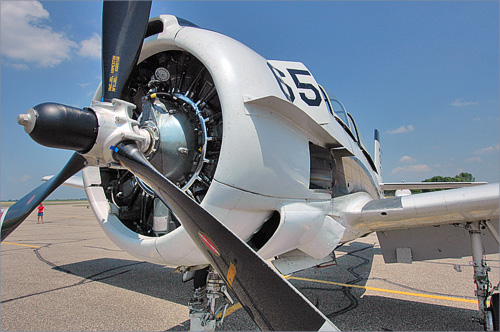 T-28-engine.jpg