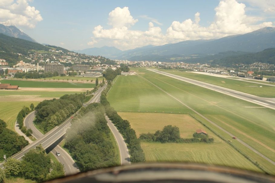 approach_Innsbruck_gliderport.jpg