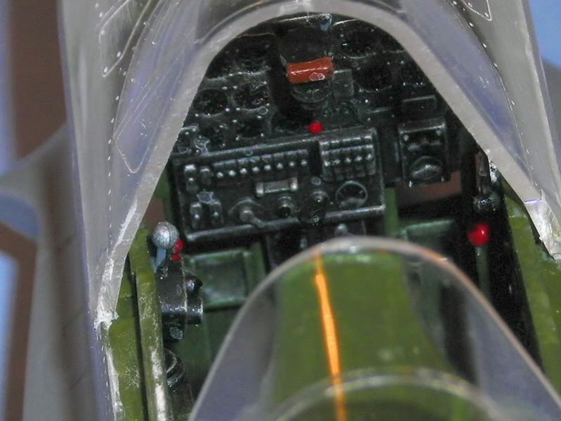 CurtissP-40N-5-Cuinstrumentpanel.jpg