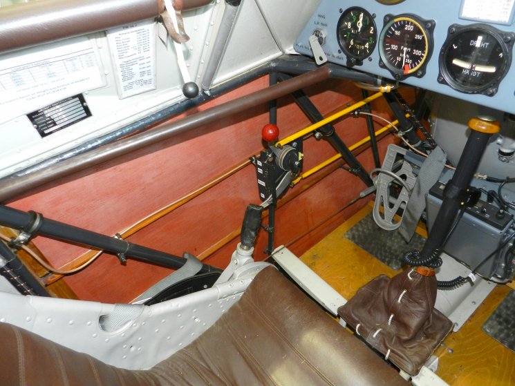 Cockpit -02 sml.jpg