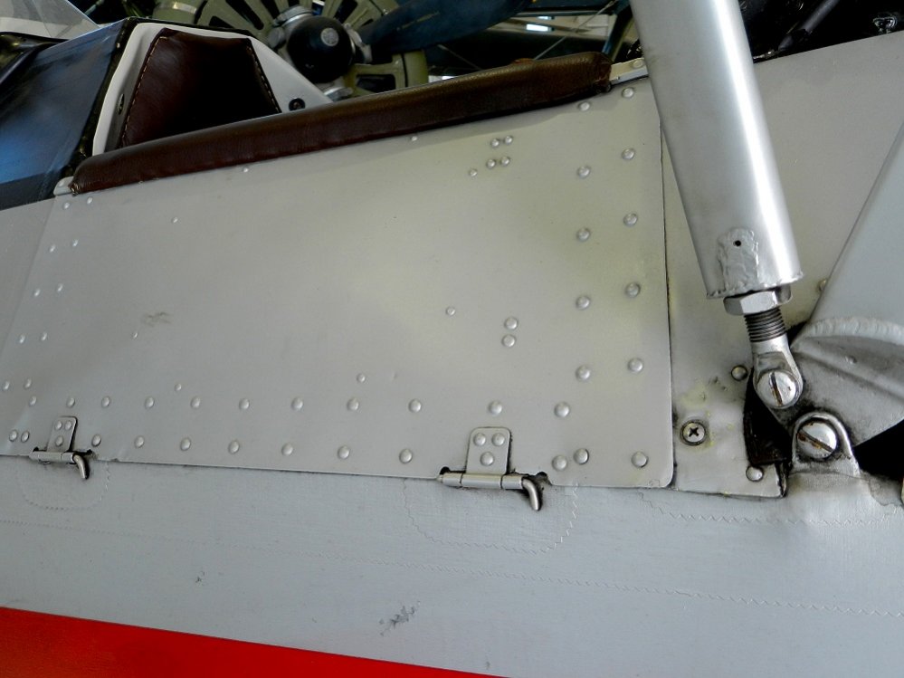 Rear Cabane to fuselage connection -03 sml.jpg