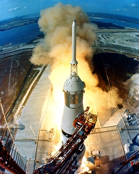 APOLLO 11.jpg