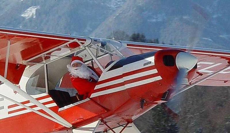 Santa-Claus-Super-Cub1.jpg