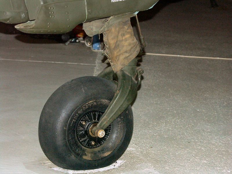 junkers_ju-87_tail wheel.jpg